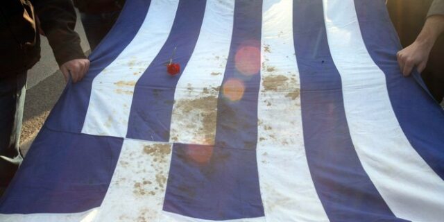 ΔΟΕ για τη γιορτή του Πολυτεχνείου: Κάθε προσπάθεια κατάργησης είναι απαράδεκτη-Διευκρινίσεις από το Υπ. Παιδείας