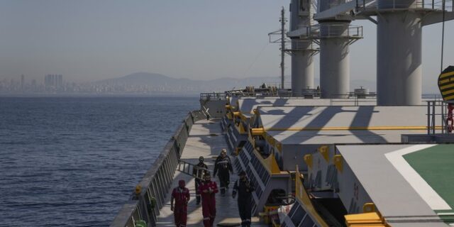 Έξι φορτηγά πλοία με σιτηρά αναχώρησαν από την Ουκρανία – “Ναι”  Ρωσίας για επανεκκίνηση των δρομολογίων