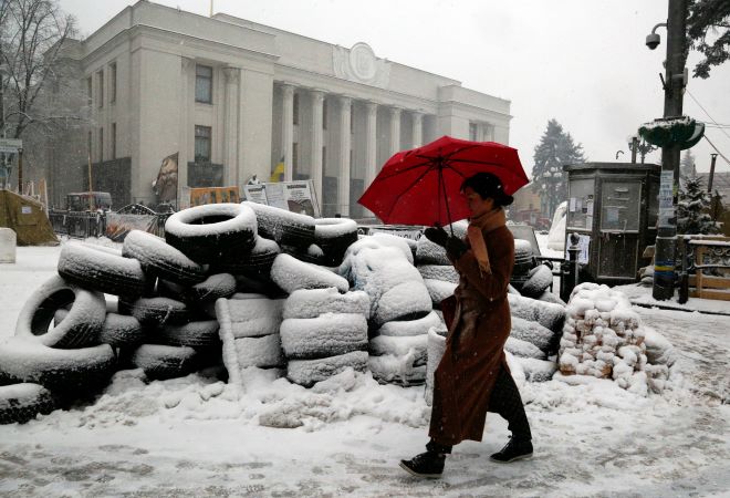 Ουκρανία: Δύσκολες ώρες για το Κίεβο – Εκατομμύρια Ουκρανοί χωρίς ρεύμα στον χιονιά