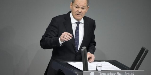Σολτς: Ας μην έχουμε αυταπάτες για την Κίνα και τον ρόλο που θέλει να παίξει στον πόλεμο στην Ουκρανία