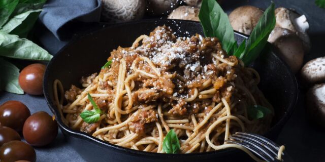 Είσαι vegan; Δες πώς θα φτιάξεις σπαγγέτι μπολονέζ χωρίς κιμά