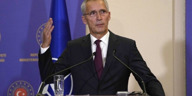 Στόλτενμπεργκ: “Ελλάδα και Τουρκία να λύσουν τις διαφορές τους”