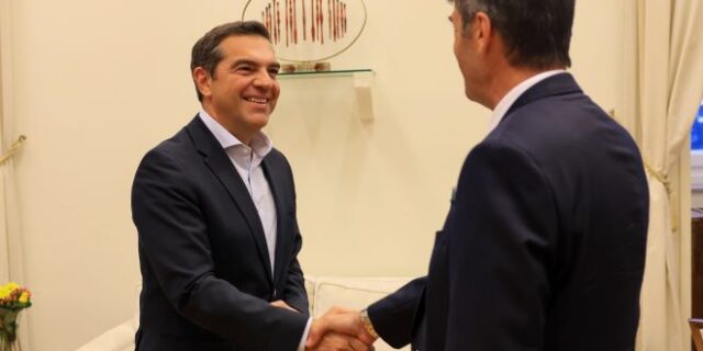 Συνάντηση του Αλέξη Τσίπρα με τον πρέσβη της Γαλλίας