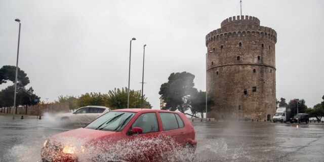 Καιρός Θεσσαλονίκη: Βροχές και καταιγίδες τοπικά ισχυρές