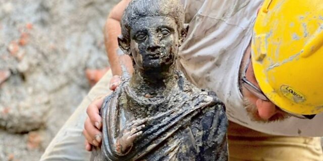 Σπουδαία αρχαιολογική ανακάλυψη στην Τοσκάνη – Ευρήματα ανυπολόγιστης αξίας