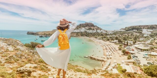 Αβεβαιότητα και ανησυχία για την τουριστική χρονιά του 2023 – Τα πρώτα μηνύματα από την έκθεση τουρισμού του Λονδίνου