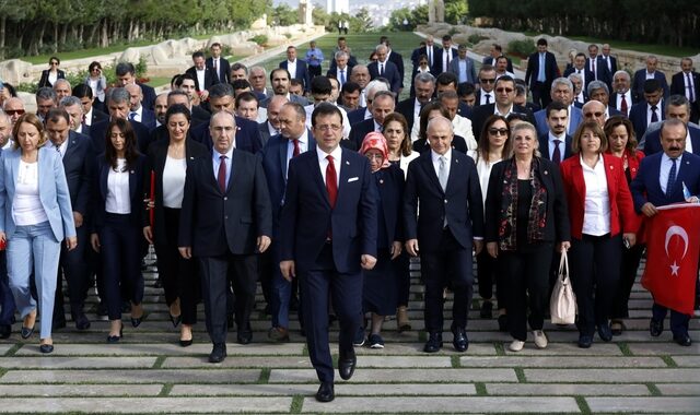 Τουρκία: Ξεκινά και πάλι η δίκη Ιμάμογλου – Κινδυνεύει να καταδικαστεί σε 4 χρόνια φυλάκιση