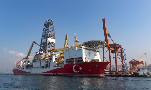 Hurriyet: Η Τουρκία βγάζει το γεωτρύπανο “Abdulhamid Han” στη Μεσόγειο