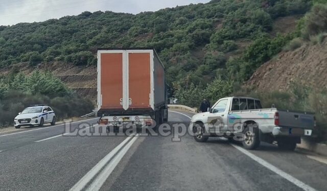 Φθιώτιδα: Τροχαίο στις στροφές Δομοκού – Σοβαρά τραυματισμένος ο οδηγός