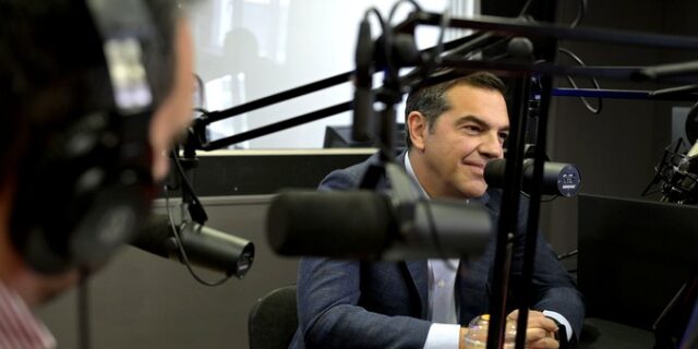 Τσίπρας: Η κυβέρνηση Μητσοτάκη λεηλατεί τον δημόσιο πλούτο