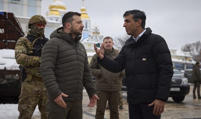 Ηνωμένο Βασίλειο: Στέλνει για πρώτη φορά ελικόπτερα στην Ουκρανία – “Η υποστήριξή μας είναι ακλόνητη”
