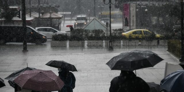 Καιρός: Επιδείνωση έως και τις μεσημβρινές ώρες της Τετάρτης με ισχυρές βροχές και καταιγίδες
