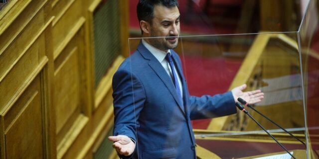 Χαρίτσης για ενδεχόμενο βέτο σε πλαφόν στο πετρέλαιο: “Οι επιλογές της κυβέρνησης στοιχίζουν ακριβά”