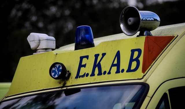 Τροχαίο στο Ελληνικό: Συγκρούστηκαν 3 οχήματα – Μποτιλιάρισμα στην Λ. Ποσειδώνος