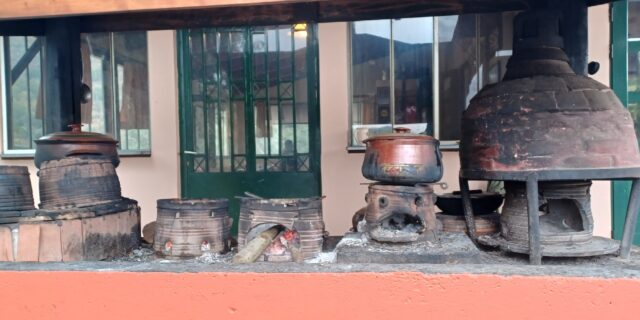 Ντουνιάς: Ο Κρητικός που ζυμώνει την τροφή της ψυχής