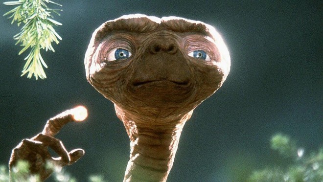 ET went home – Πουλήθηκε η αυθεντική φιγούρα του εξωγήινου από την ταινία του Σπίλμπεργκ