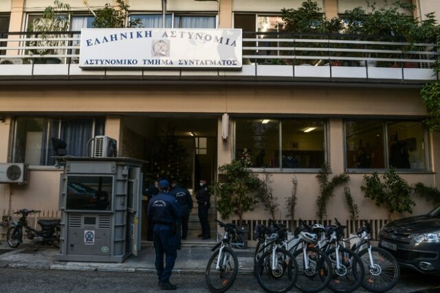Σύνταγμα: Παρουσιάστηκαν στο Τμήμα οι ανήλικες που εμπλέκονται στο μαχαίρωμα της 16χρονης