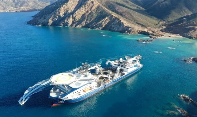 Η θυγατρική του ΑΔΜΗΕ, Αριάδνη Interconnection ποντίζει 335χλμ ηλεκτρικού καλωδίου μεταξύ Κρήτης και Αττικής