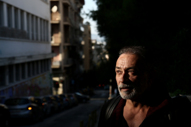 Βασίλης Κουκαλάνι στο NEWS 24/7: “Το θέατρο είναι μια αντίσταση στην αποβλάκωση”