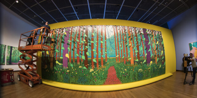 Τώρα μπορείς να νιώσεις πως βρίσκεσαι στον γκρεμό του Ντέιβιντ Χόκνεϊ