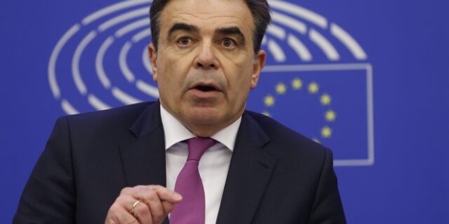 Μαργαρίτης Σχοινάς: “Από το Κατάρ έλαβα δώρο μια μπάλα κι ένα κουτί σοκολατάκια”