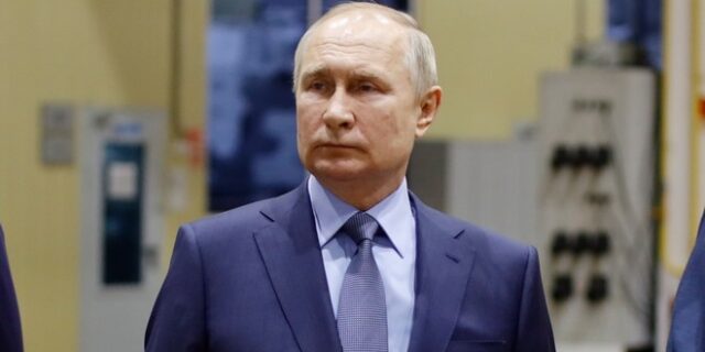 Ο Πούτιν “κόβει” το πετρέλαιο στις χώρες που υιοθέτησαν το πλαφόν – Κλονίζεται η ρωσική οικονομία