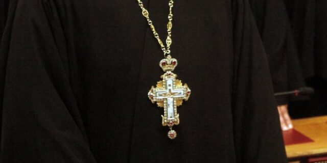 Αλεξανδρούπολη: Πρώην αρχιμανδρίτης διακινούσε γυμνά καρέ της πρώην του