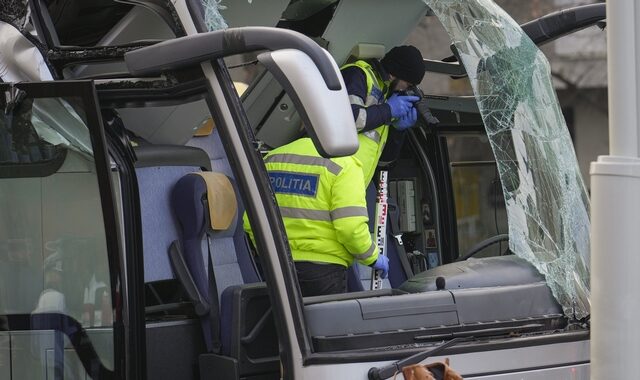 Δυστύχημα στο Βουκουρέστι: Οι κατηγορίες που αντιμετωπίζει ο οδηγός του λεωφορείου – Τι λέει ο δικηγόρος του