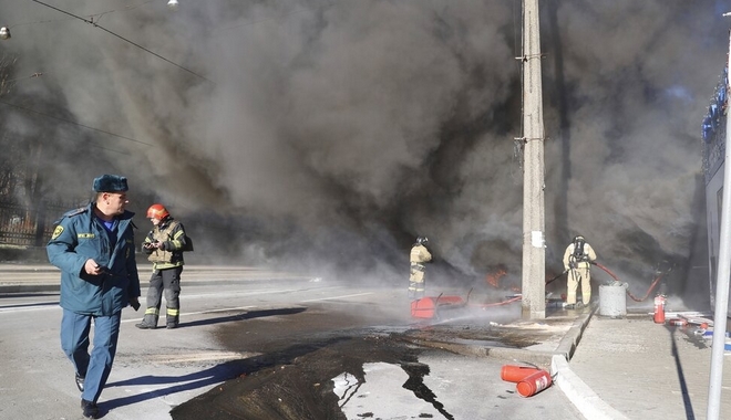 Ουκρανία: Τουλάχιστον έξι νεκροί από βομβαρδισμό στο Ντονέτσκ