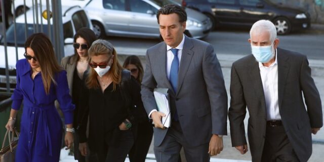 Δίκη Φιλιππίδη: Κατέθεσε η Βίκυ Πρωτογεράκη – “Το 90% των ηθοποιών δείχνει το μόριό του στο θέατρο”