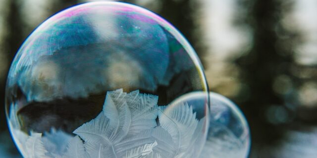 ΗΠΑ: Σαπουνόφουσκες γίνονται “έργα τέχνης” σε δευτερόλεπτα λόγω παγετού