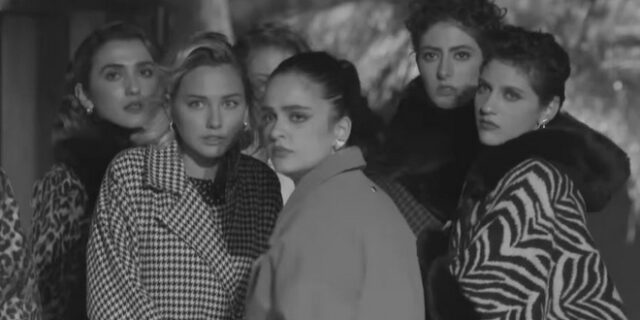 GNTM: Τα μοντέλα σε ξέφρενο πάρτι στη Μύκονο – Έξαλλη η Καγιά