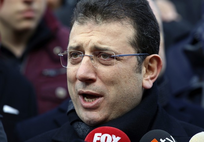 Κομισιόν: “Μεγάλη οπισθοδρόμηση για την Τουρκία, η απόφαση για Ιμάμογλου”
