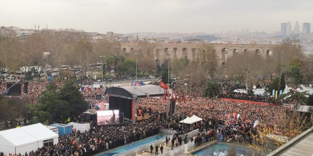 Αναταραχή στην Τουρκία: Πανστρατιά αντιπολίτευσης κατά Ερντογάν για τον Ιμάμογλου