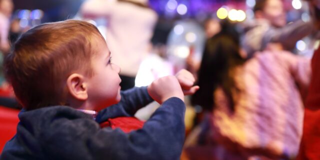 25 παιδικές παραστάσεις για τις γιορτές