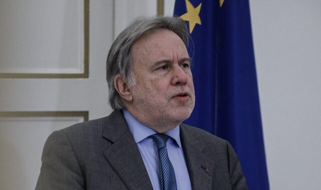 Κατρούγκαλος: “Η ΑΔΑΕ και ο πρόεδρός της είναι στο στόχαστρο, επειδή ασκούν τις αρμοδιότητές τους”