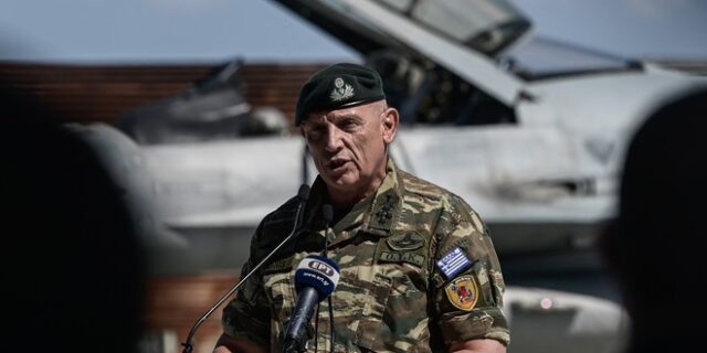 Πού πήγε η ευθιξία; Ο αρχηγός καταπίνει την παρακολούθησή του…