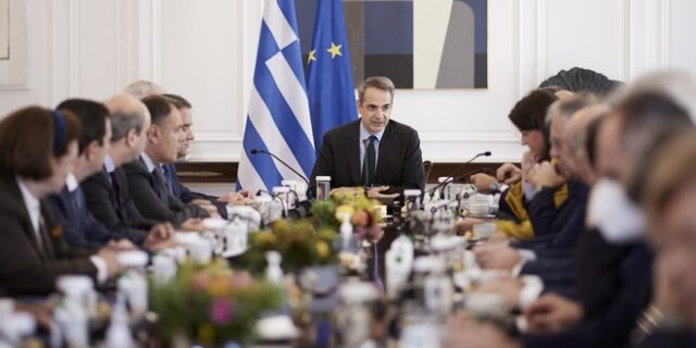 Οι τέσσερις τακτικές της κυβερνητικής προπαγάνδας