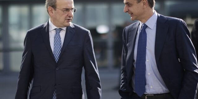 ΣΥΡΙΖΑ: Τώρα που με στοιχεία αποκαλύπτονται τα ψέματα Μητσοτάκη, θα πει γιατί παρακολουθούσε τον Χατζηδάκη η ΕΥΠ;