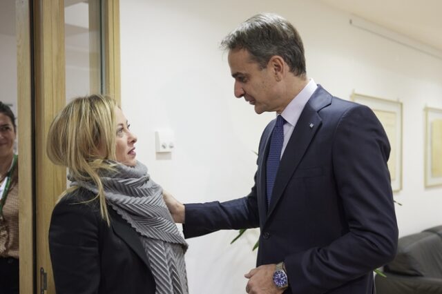 Τηλεφωνική επικοινωνία Μελόνι-Μητσοτάκη – Συμφώνησαν σε περαιτέρω εμβάθυνση των διμερών σχέσεων
