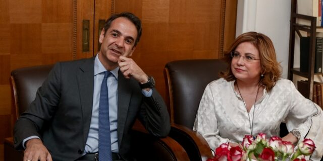Αριστεία στις Βρυξέλλες: Αναστέλλεται η κομματική ιδιότητα της Σπυράκη – Εκνευρισμός στο Μαξίμου