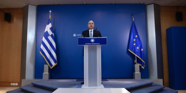 Υποκλοπές: Το μπαλάκι στην εξέδρα της Δικαιοσύνης πετάει για Κύρτσο – Τέλλογλου το Μαξίμου