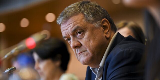 Σκάνδαλο QatarGate: “Παγώνουν” οι λογαριασμοί του Παντσέρι