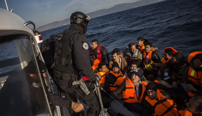 “Ξυλοδαρμοί και σεξουαλικές επιθέσεις σε μετανάστες στα σύνορα της ΕΕ”, καταγγέλει νέα έκθεση – Η Ελλάδα στο στόχαστρο