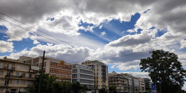 Καιρός: Νεφώσεις και αυξημένη θερμοκρασία την Πέμπτη