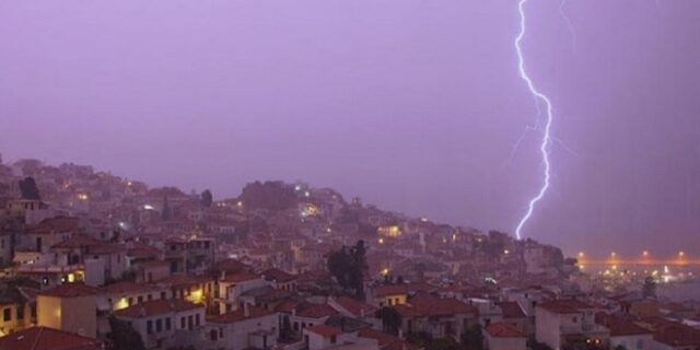 Κακοκαιρία Ariel: Πού προκάλεσε προβλήματα – Πότε υποχωρούν τα φαινόμενα