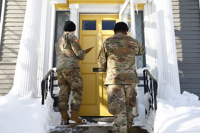 ΗΠΑ: Ψάχνουν επιζώντες της χιονοθύελλας από πόρτα σε πόρτα – Δεκάδες νεκροί