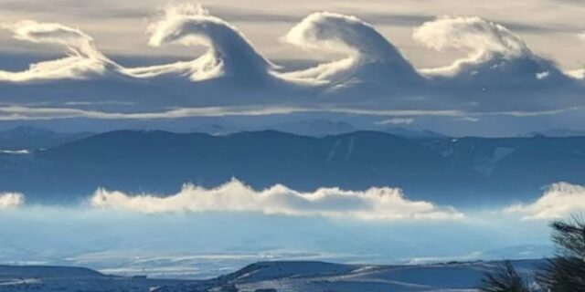 Σύννεφα σαν κύματα – Το σπάνιο φαινόμενο Kelvin-Helmholtz στον ουρανό των ΗΠΑ