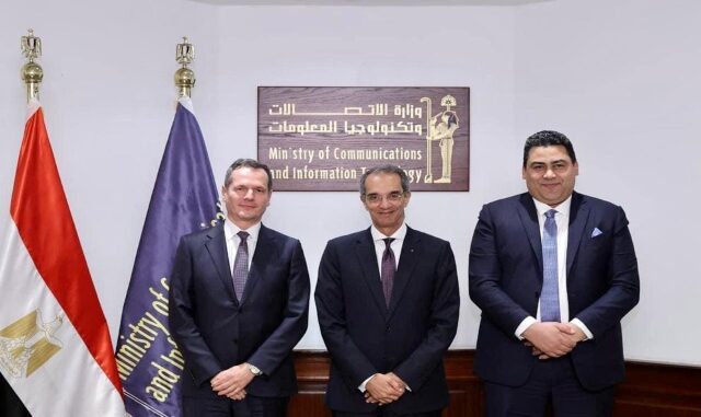 ΑΔΜΗΕ και Telecom Egypt
ξεκινούν την τηλεπικοινωνιακή διασύνδεση ανάμεσα στην Ελλάδα και την Αφρική