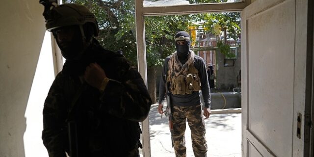 Οι Ταλιμπάν ανακοινώνουν πως παίρνουν τον έλεγχο της πρεσβείας του Αφγανιστάν στο Ιράν